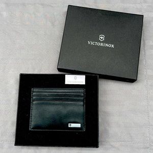 VICTORINOX ALTIUS 3.0 SAPPORO leather slim card case